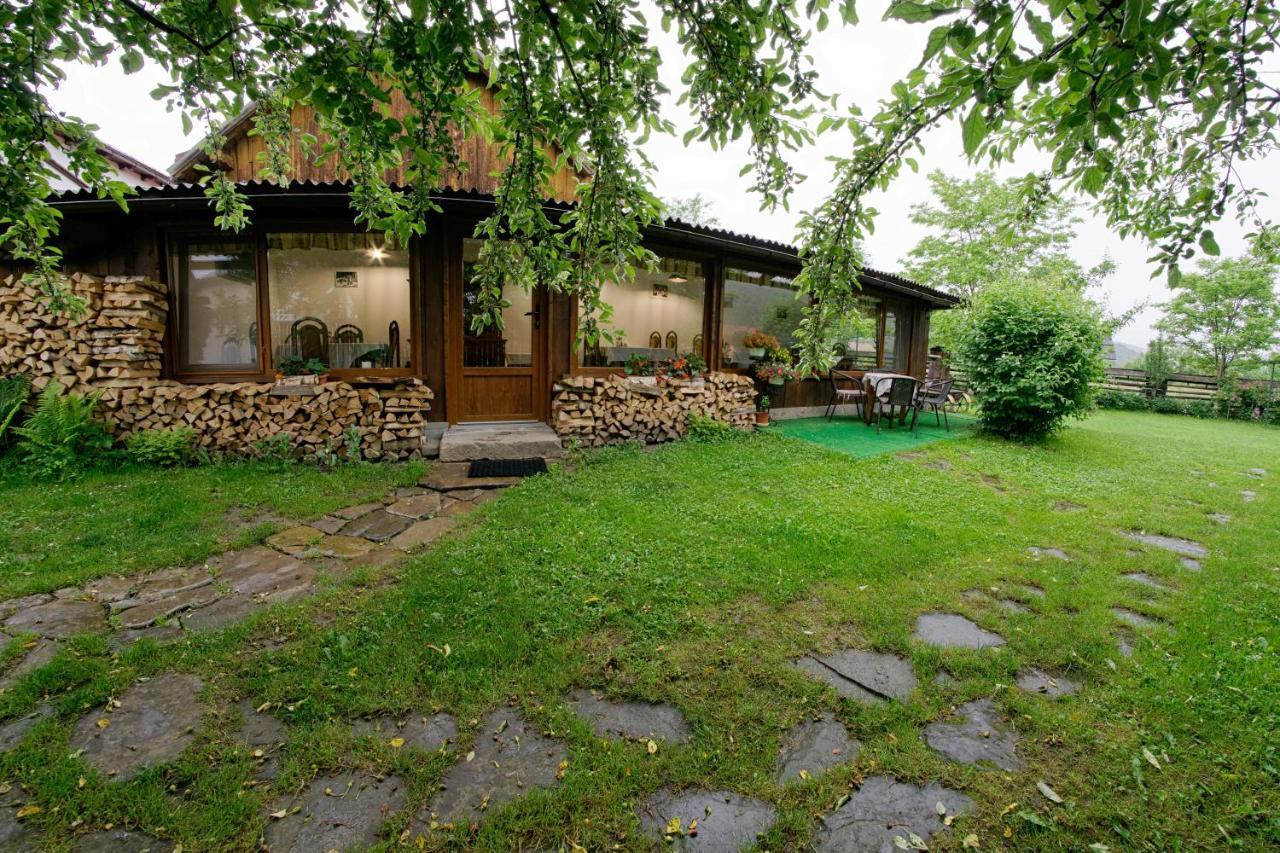 Pensiunea Casa Bianca - Bucovina Вама Екстериор снимка